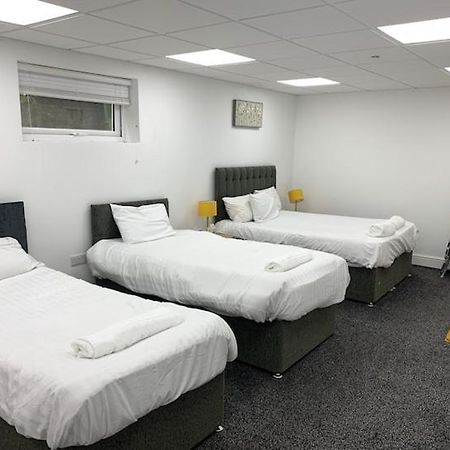 Huge Studio Close To City Centre With Free Secure Parking Leeds  Exterior foto